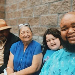 Meet your Posher, Henry